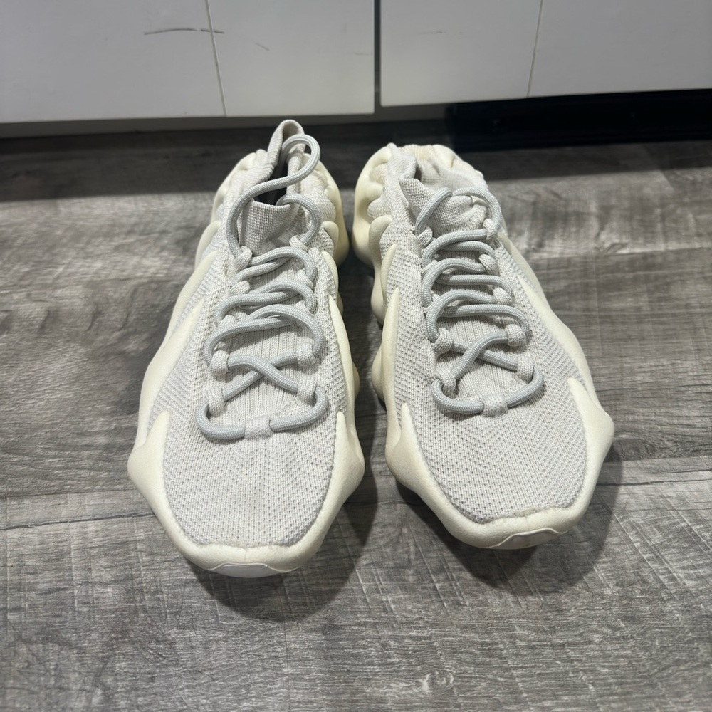 adidas Yeezy 450
Cloud White